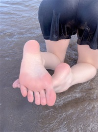 034 Vinnegal - feet_oct